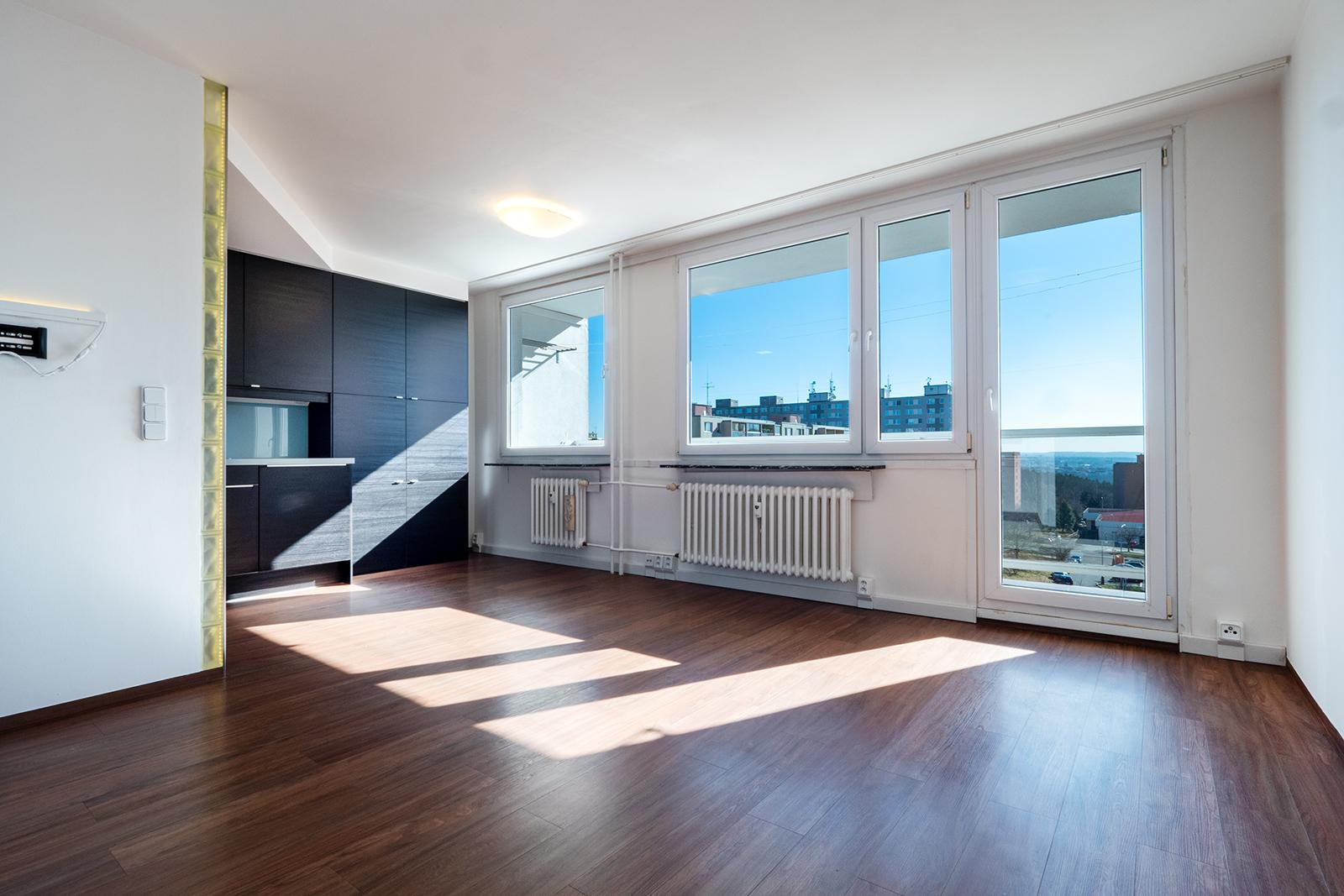 Pronájem bytu, 3+kk, 73 m², Praha 8 – Troja, ul. Krosenská Pronájem bytu, 3+kk, 73 m², Praha 8 – Troja, ul. Krosenská